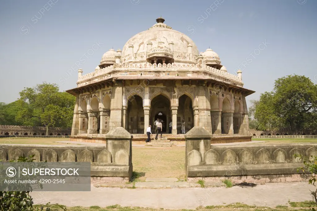 Octagonal tomb of Isa Khan Niyazi, near to Humayuns Tomb, New Delhi, Delhi, India