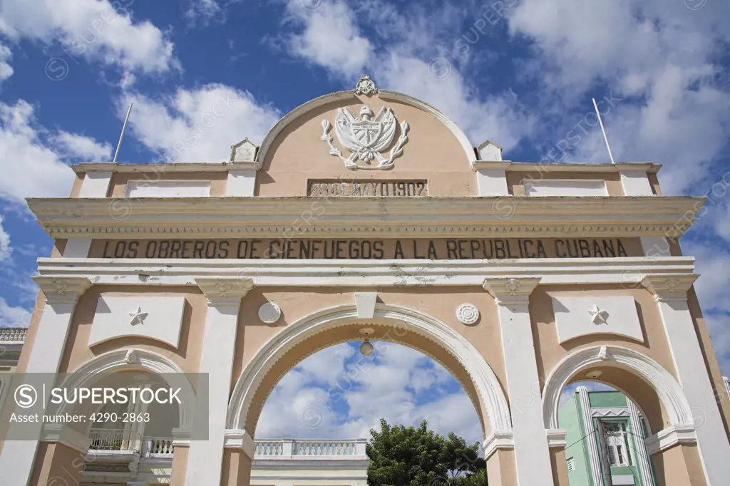 Triumphal arch, commemorating birth of Cuban Republic, Parque Jose Marti, Cienfuegos, Cienfuegos Province, Cuba