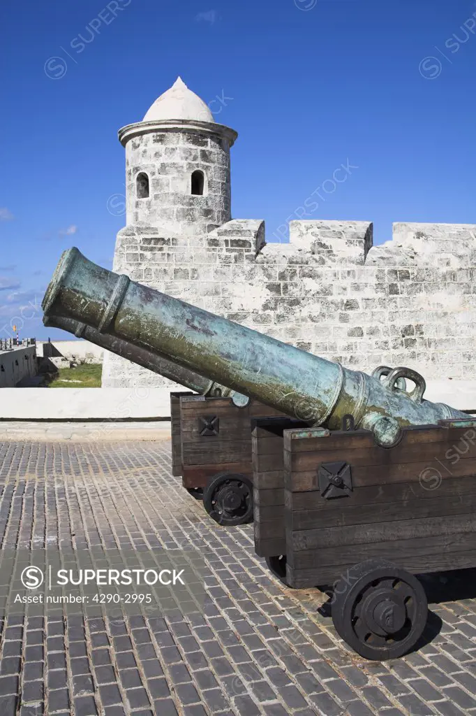 Cannon at Castillo de San Salvador de la Punta, Havana, La Habana Vieja, Cuba