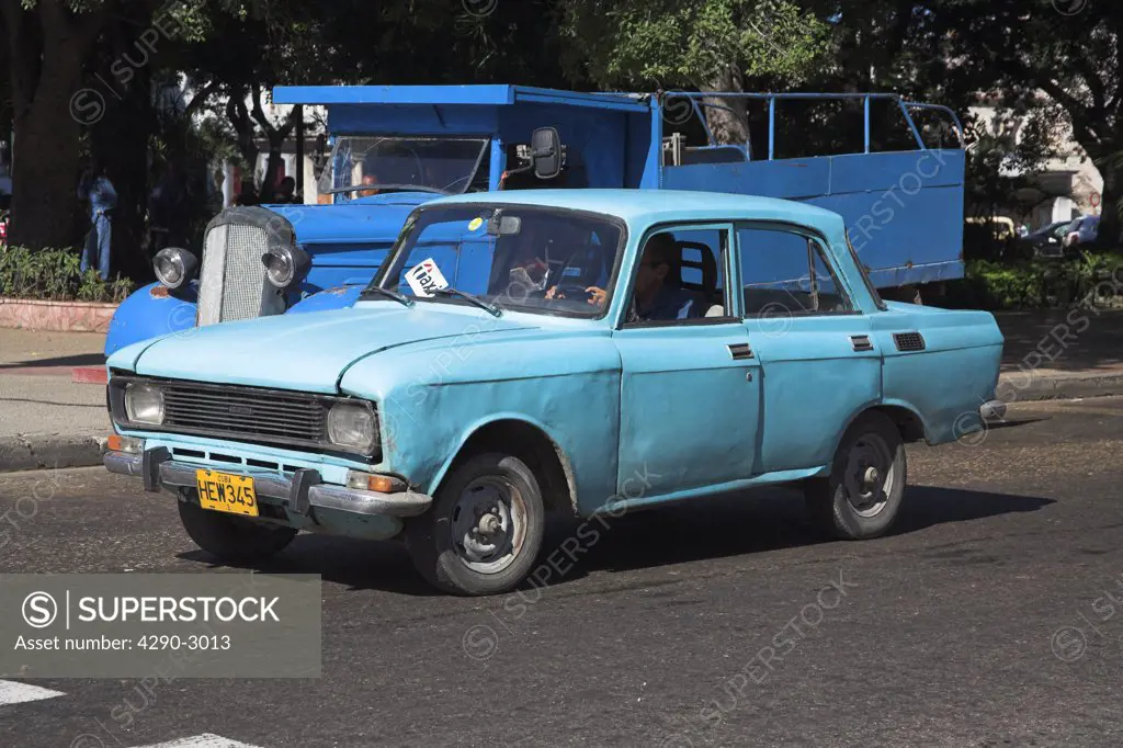 Old blue classic taxi, Havana, La Habana Vieja, Cuba