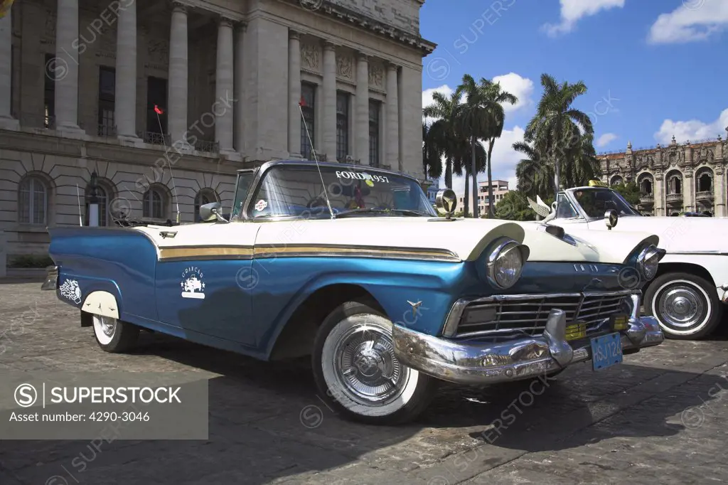 Classic 1957 American blue and white Ford convertible open top taxi, Havana, La Habana Vieja, Cuba