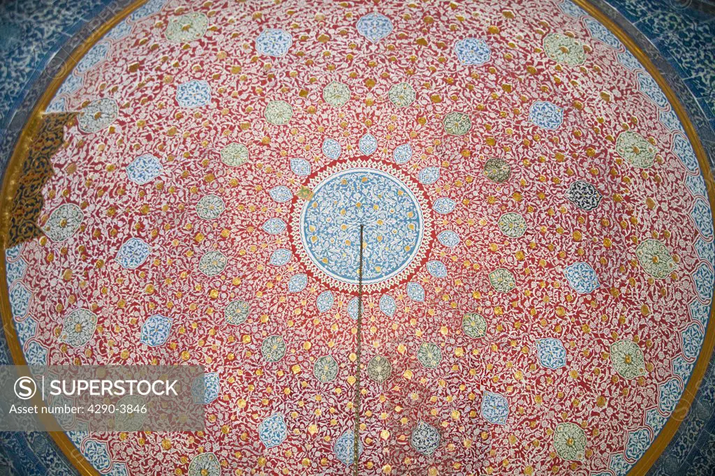 Ceiling in Baghdad Pavilion, Topkapi Palace, also known as Topkapi Sarayi, Sultanahmet, Istanbul, Turkey