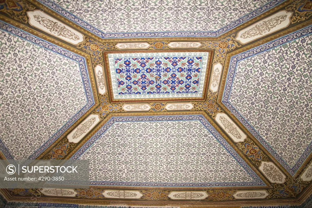 Ceiling in Circumcision Room, Topkapi Palace, also known as Topkapi Sarayi, Sultanahmet, Istanbul, Turkey
