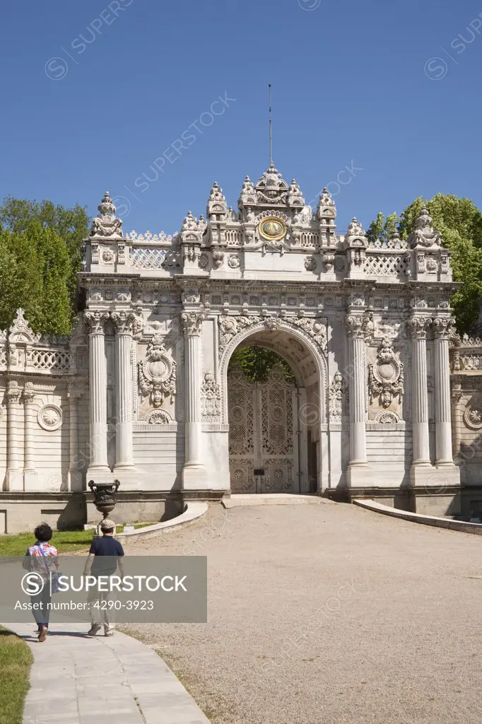 Sultans Gate, also known as the Royal and Imperial Gate, Dolmabahce Palace, Istanbul, Turkey