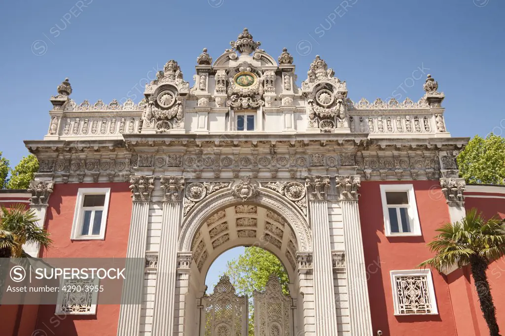 Treasury Gate, Hazine Kapisi, at entrance to Dolmabahce Palace, Istanbul, Turkey