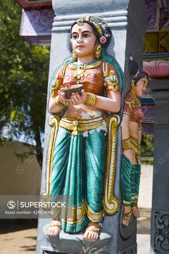 Colourful painted statue on pillar, Vanni Vinayagar Temple, Sattur, Virudhunagar District, Tamil Nadu, India