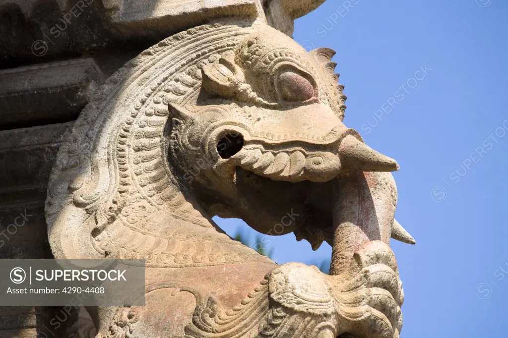 Carved statue beside entrance, Sree Padmanabhaswamy Temple, Trivandrum, Kerala, India