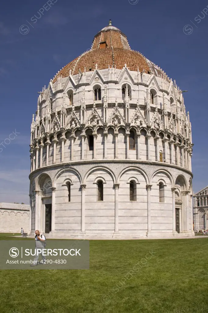 The baptistry, Piazza del Duomo, Pisa, Tuscany, Italy