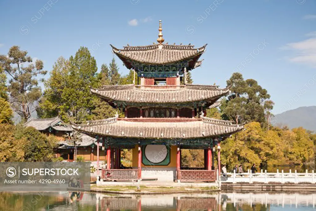 Deyue pavilion, Black Dragon Pool, Lijiang, Yunnan Province, China