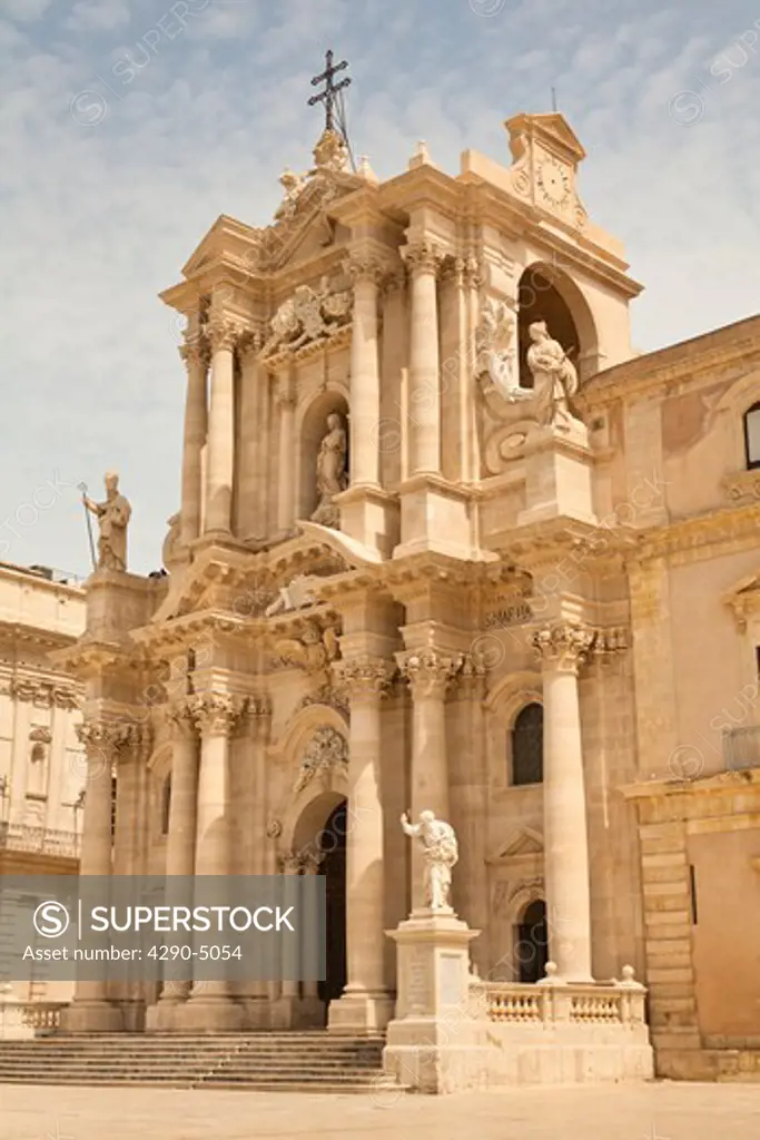 Syracuse Cathedral, Piazza Duomo, Ortygia, Syracuse, Sicily, Italy