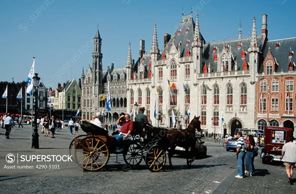 Horse and carriage outside Provincial Court, Markt, Market Place, Bruges, Belgium