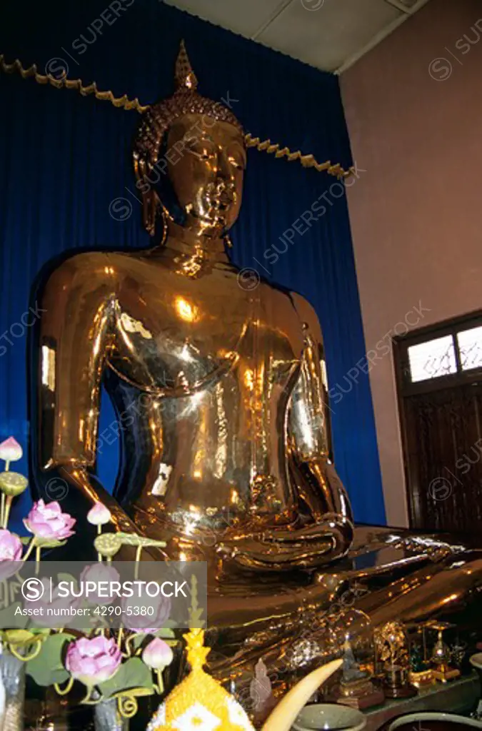 Golden Buddha, Temple of the Golden Buddha, Wat Traimit (also known as Wat Trimitr), Bangkok, Thailand