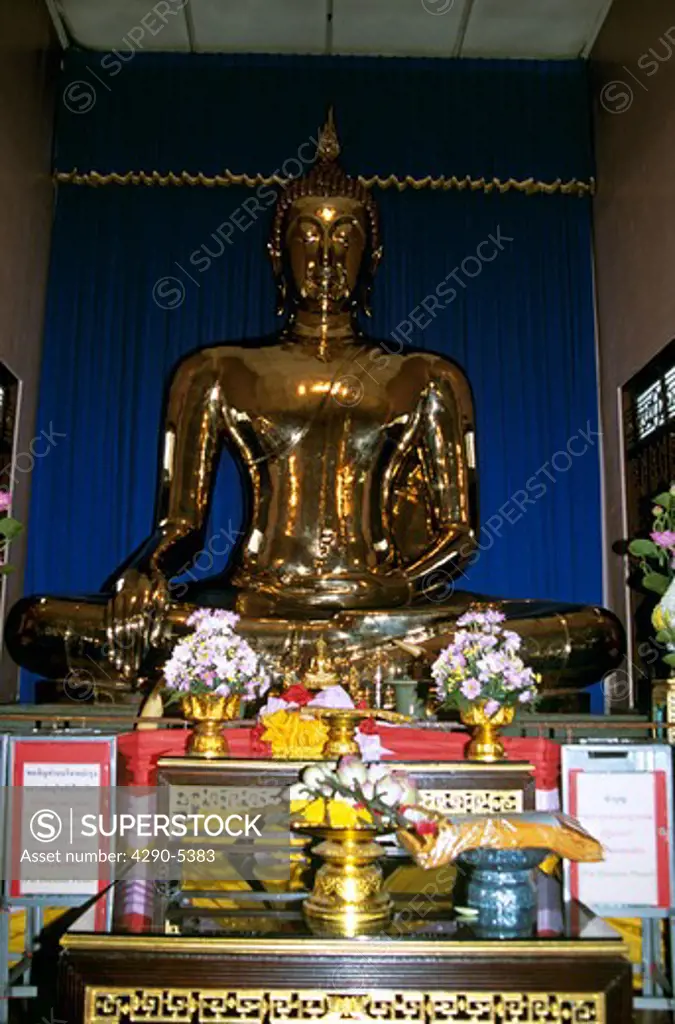 Golden Buddha, Temple of the Golden Buddha, Wat Traimit (also known as Wat Trimitr), Bangkok, Thailand
