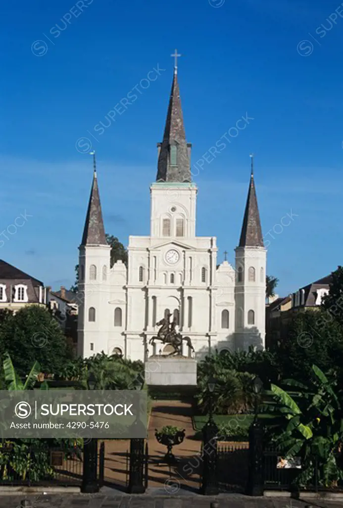 Saint Louis Cathedral, Jackson Square, French Quarter, New Orleans, Louisiana, USA