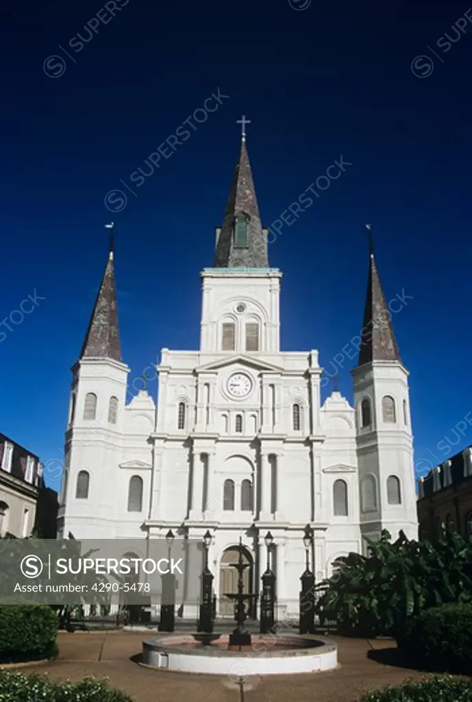 Saint Louis Cathedral, Jackson Square, French Quarter, New Orleans, Louisiana, USA