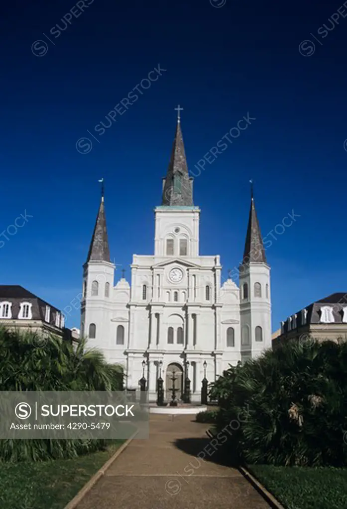Saint Louis Cathedral, Jackson Square, French Quarter, New Orleans, Louisiana, USA