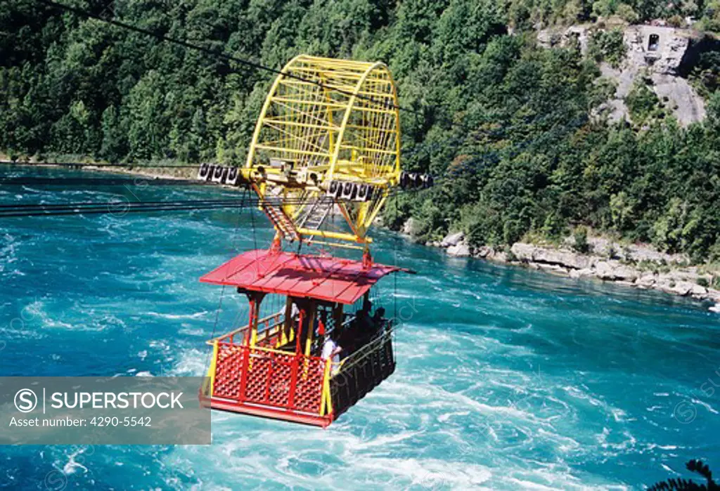 Whirlpool Spanish aero cable car above Niagara River, downstream from Niagara Falls, Ontario, Canada