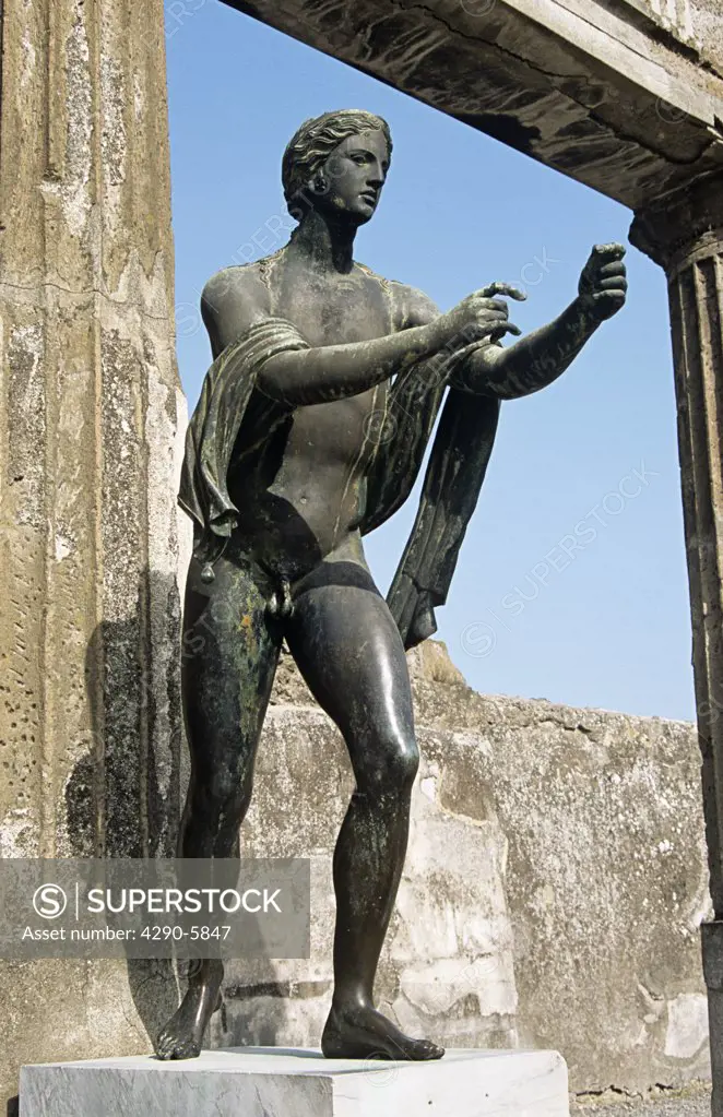 Statue of Apollo, Temple of Apollo, Pompeii archaeological site, Pompeii, near Naples, Campania, Italy