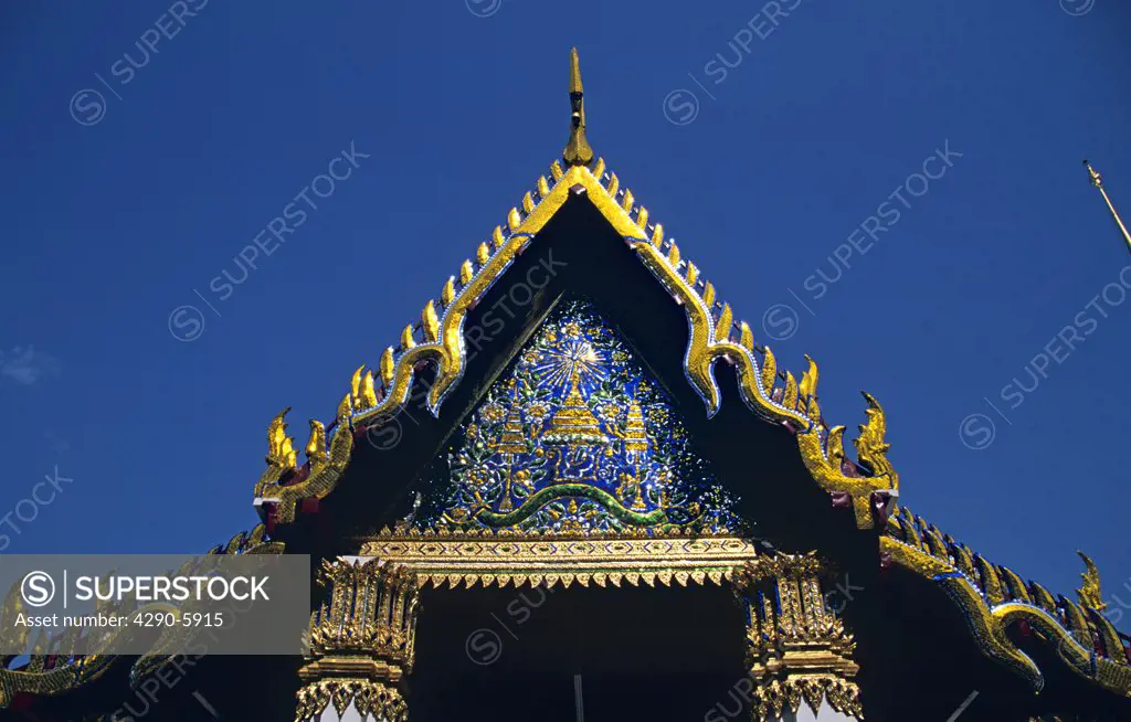 Ornate colourful roof, Wat Phra Phutthabat Temple, (Wat Phra Buddhabat), near Lopburi, Saraburi Province, Thailand