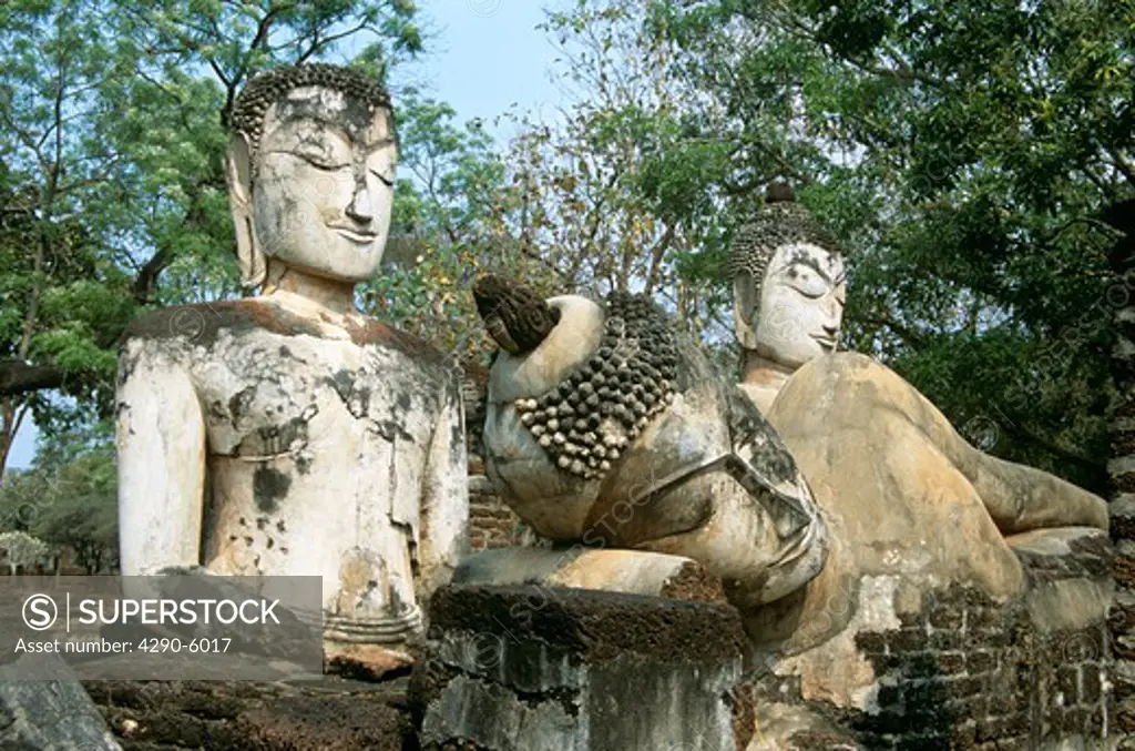 Statues in the Viharn, Wat Phra Kaeo, Kamphaeng Phet Historical Park, Kamphaeng Phet, Thailand