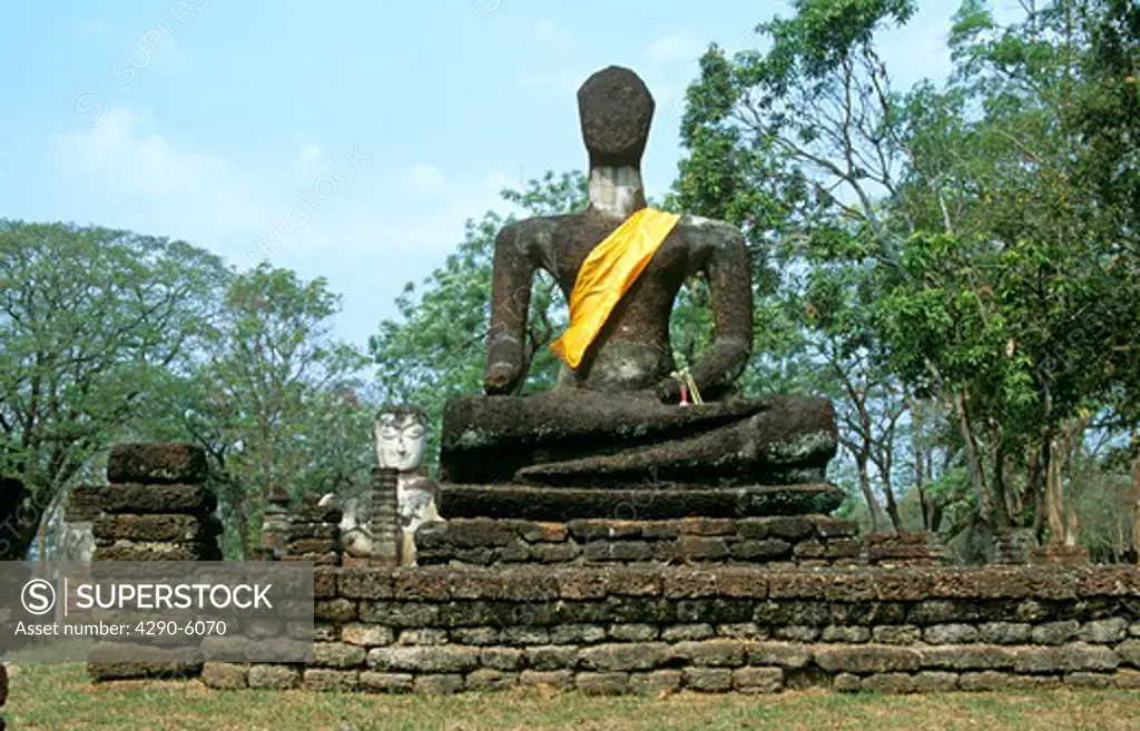 Statues, Kamphaeng Phet Historical Park, Kamphaeng Phet, Thailand