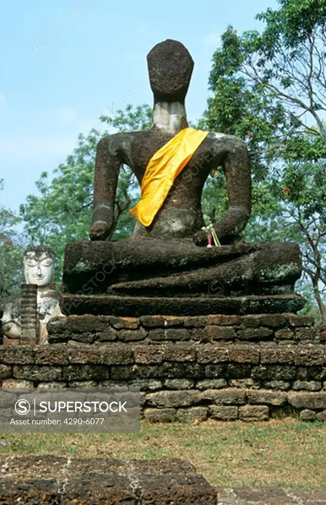 Statues, Kamphaeng Phet Historical Park, Kamphaeng Phet, Thailand