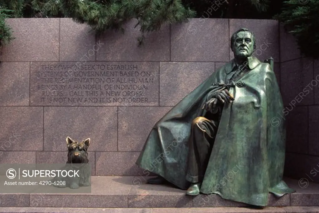 Franklin Delano Roosevelt Memorial, F D Roosevelt and his dog Fala, West Potomac Park, Washington, DC, USA