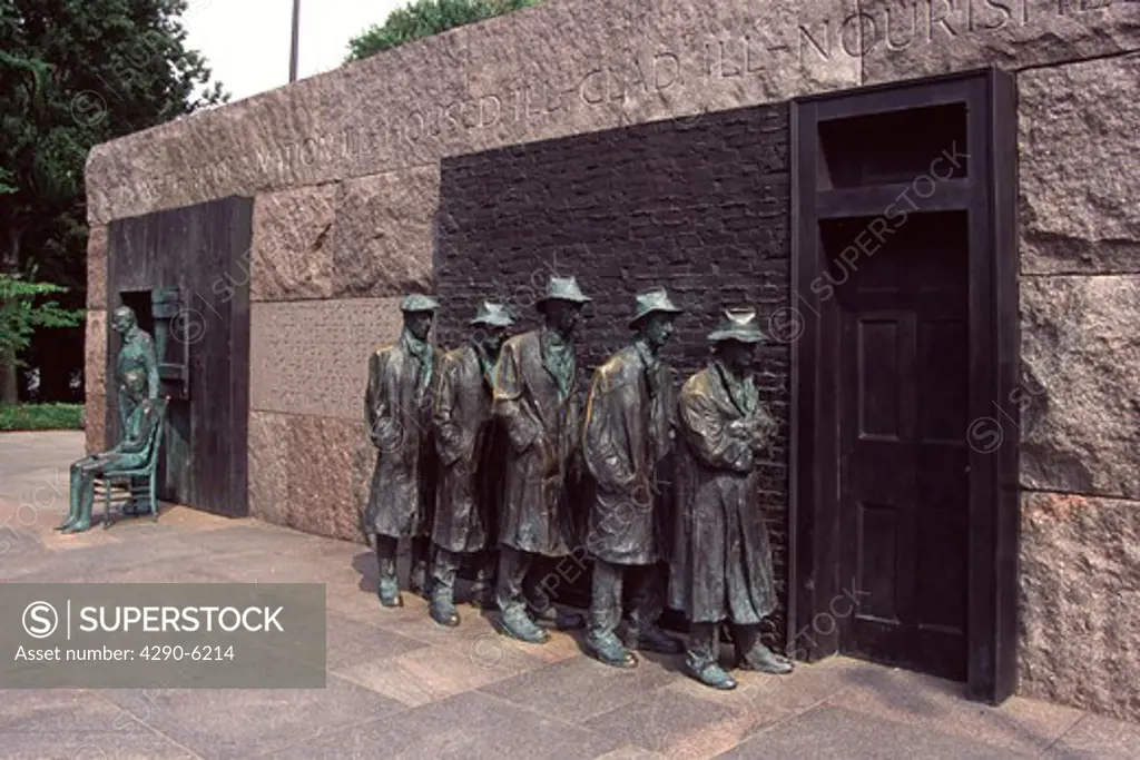 Franklin Delano Roosevelt Memorial, Statue of Great Depression bread line, Washington, DC, USA