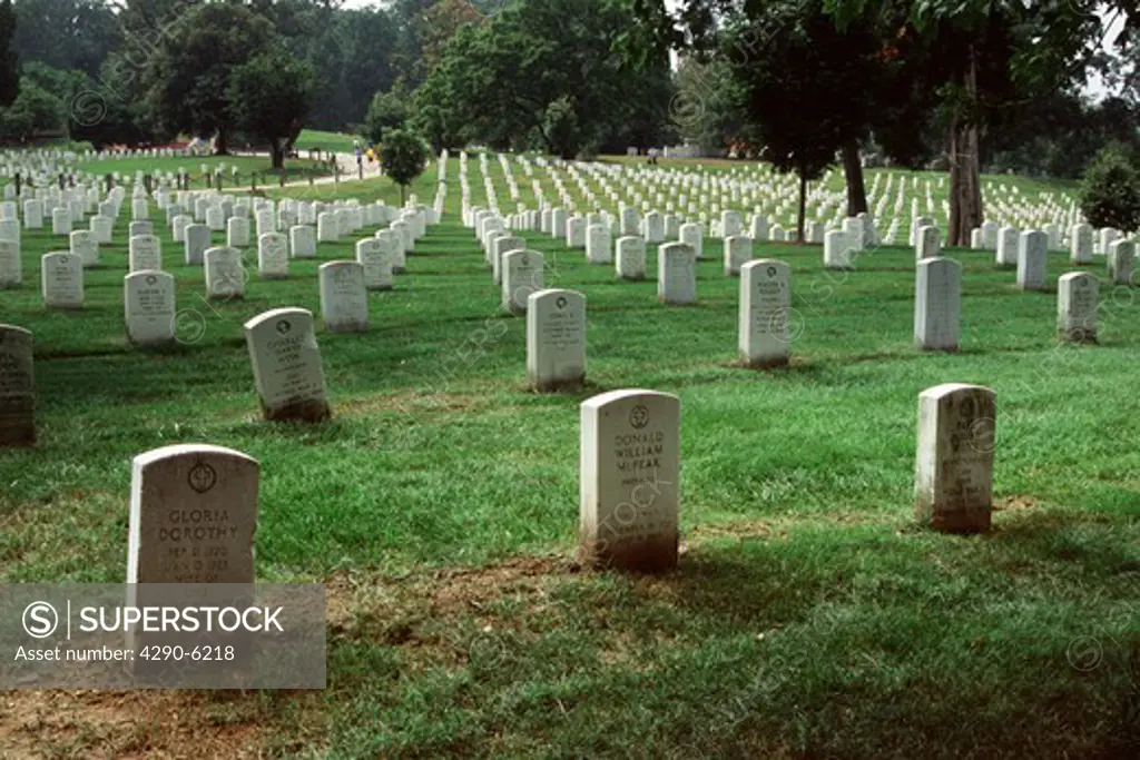 Military personnel gravestones, Arlington National Cemetery, Virginia, USA