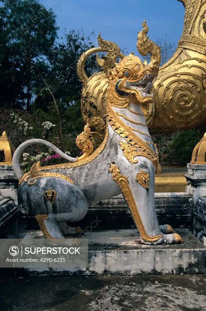 Ornate statue, Wat Phra That Suton Mong Konkiree Temple, Denchai District, Phrae Province, Thailand