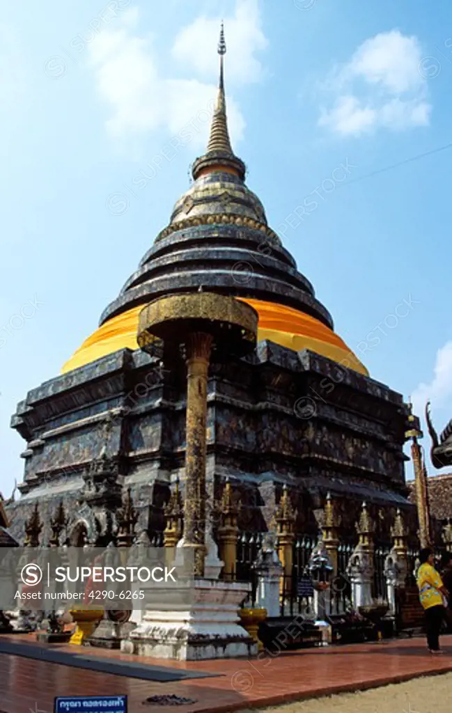 A chedi, Wat Phra That Lampang Luang Temple, Lampang, Lampang Province, Northern Thailand