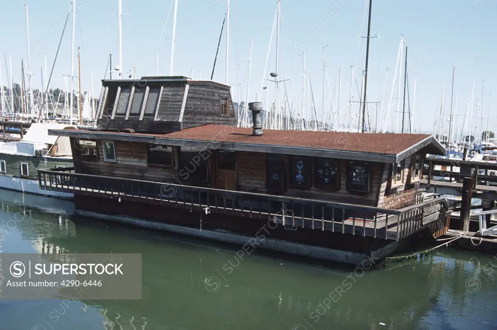 Houseboat moored at the quayside, Sausalito, Marin County, California, USA