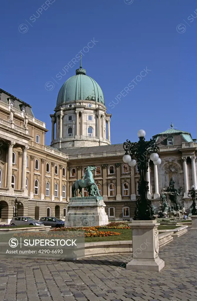 Castle and Palace complex, Saint Georges Square (outer courtyard), Castle Hill District, Budapest, Hungary