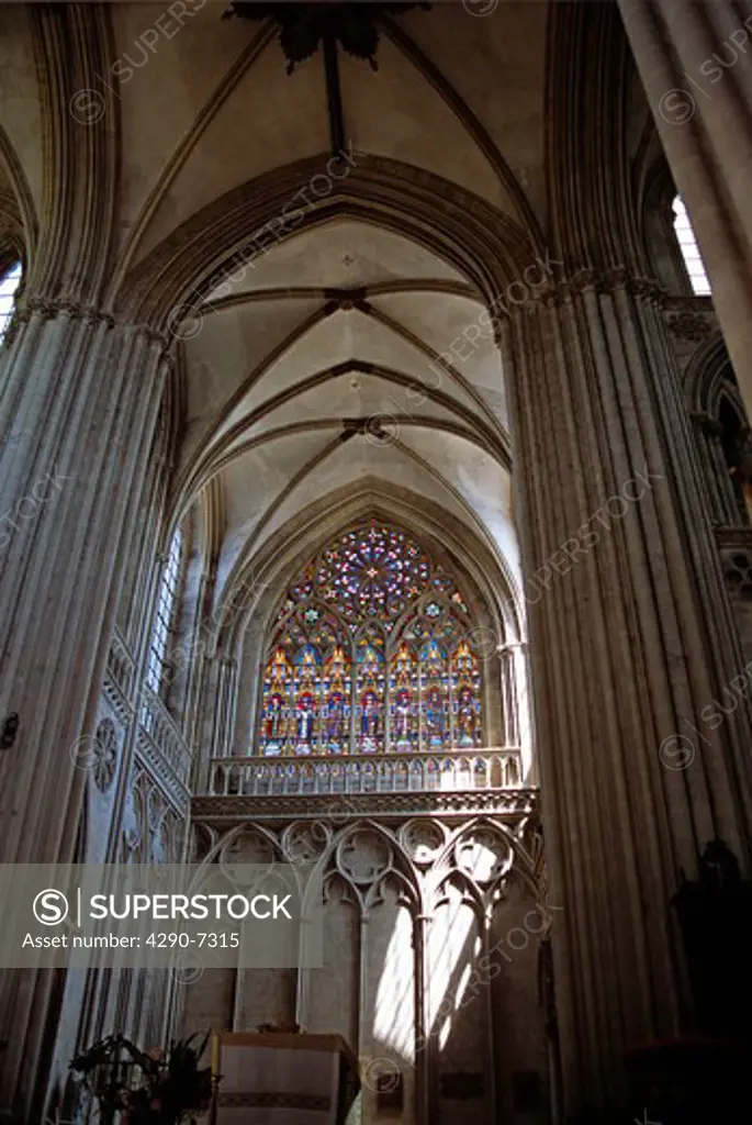 Notre Dame Cathedral, Bayeux, Normandy, France, Internal view
