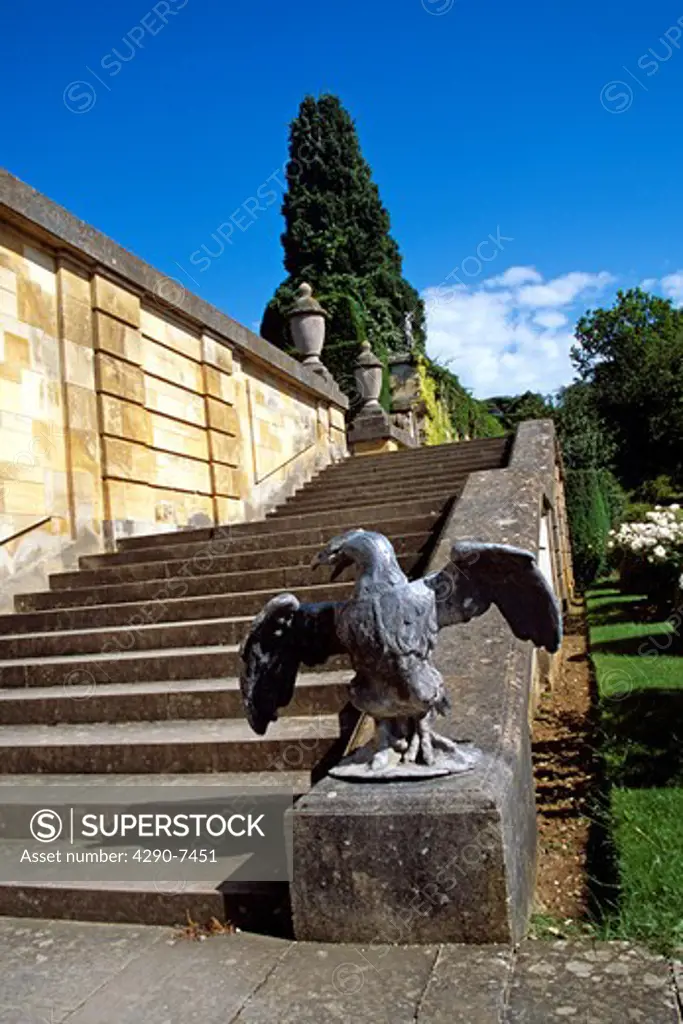 Blenheim Palace, Woodstock, near Oxford, Oxfordshire, England. Eagle statue at foot of steps in lower water terrace.