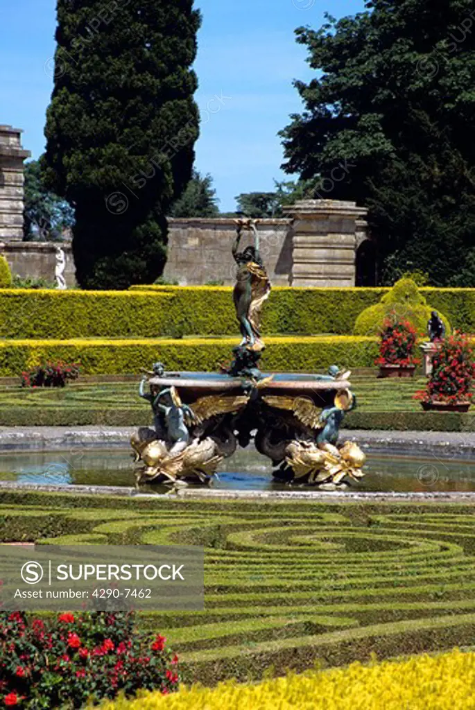 Blenheim Palace, Woodstock, near Oxford, Oxfordshire, England. Italian Garden.