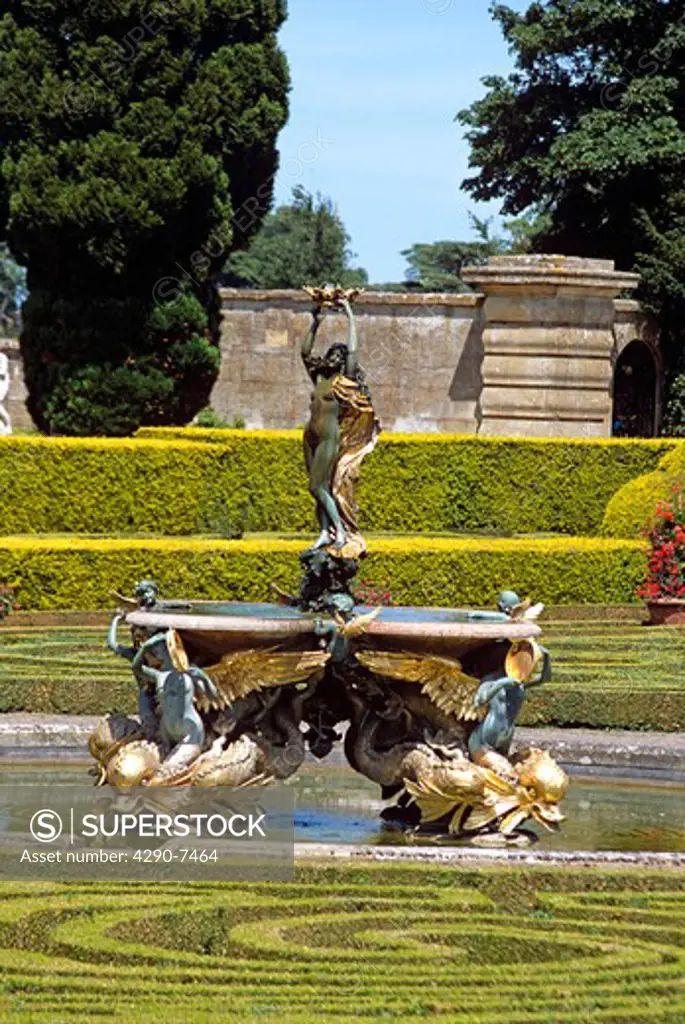 Blenheim Palace, Woodstock, near Oxford, Oxfordshire, England. Italian Garden.