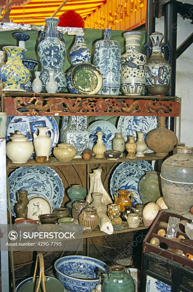 Pottery display, Stanley Market, Stanley Bay, Stanley, Hong Kong, China