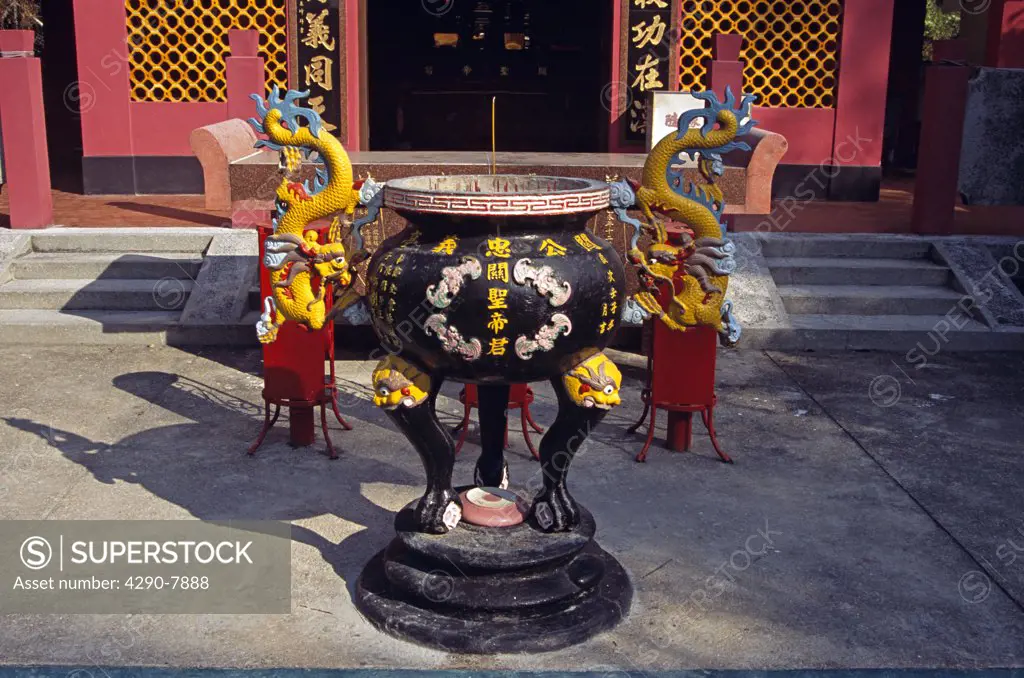 Incense pot, Kwan Kung Temple, Cheung Chau Island, Hong Kong, China