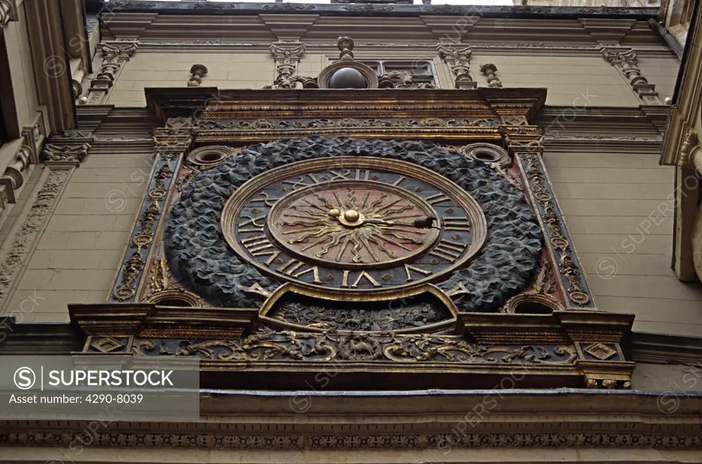 Gros-Horloge 16th century one handed clock, Rue du Gros-Horloge, Rouen, Normandy, France