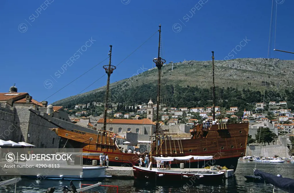 The Karaka galleon moored in the Old City Port, Dubrovnik, Dalmatian Coast, Croatia, Former Yugoslavia