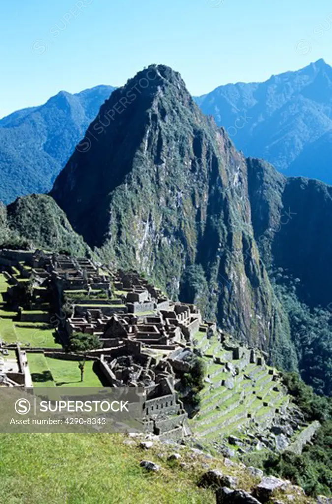 Machu Picchu Inca ruins, terraces and Huayna Picchu, Peru