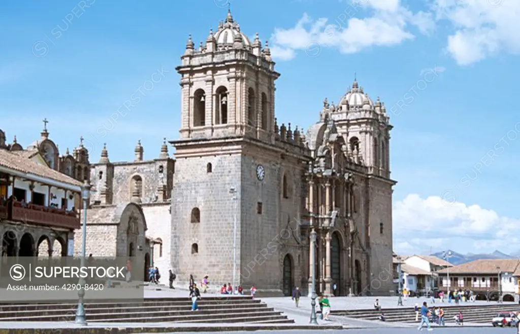 The Cathedral, part of three church complex including El Triunfo and Iglesia Jesus y Maria, Plaza de Armas, Cusco, Peru