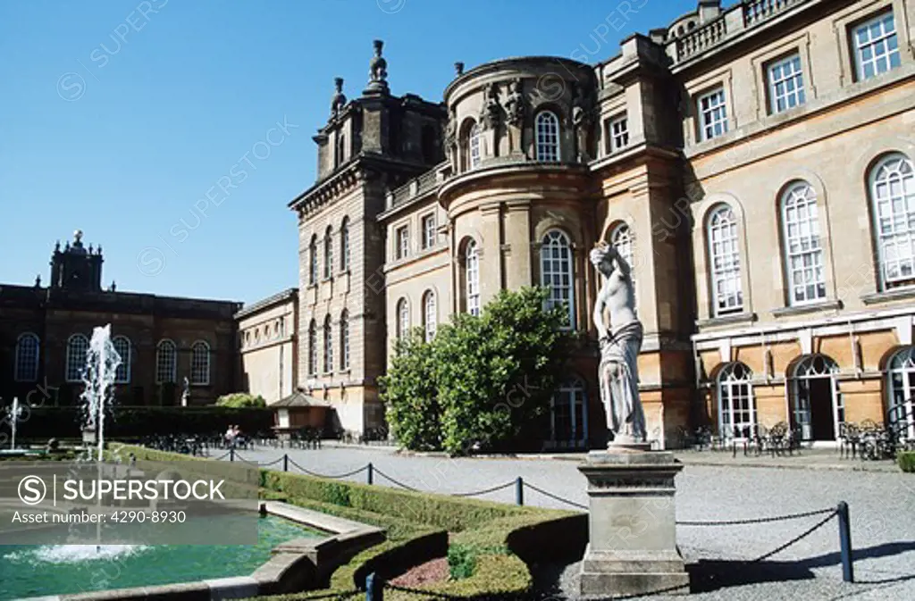 Blenheim Palace, Woodstock, near Oxford, Oxfordshire, England. Upper water terrace