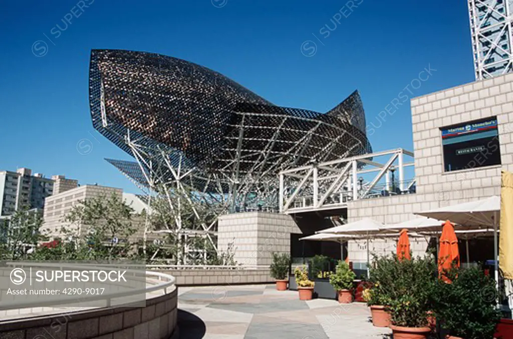 Frank Gehry's bronze fish sculpture, Port Olimpic, Barcelona, Spain.
