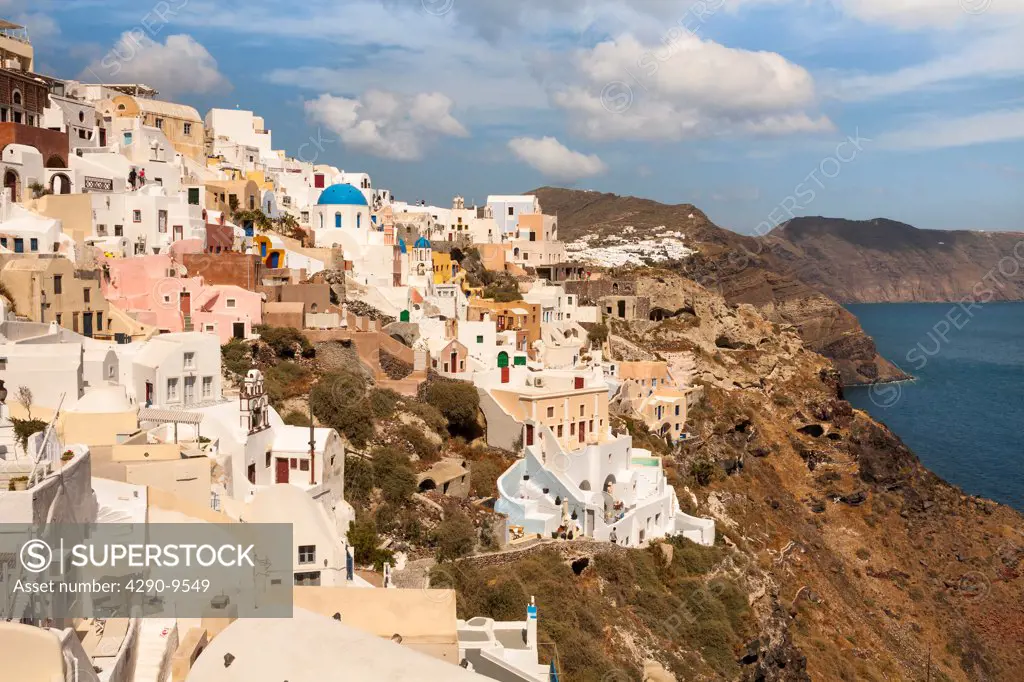 Overlooking the clifftop town of Oia, on the Greek island of Santorini, Greece