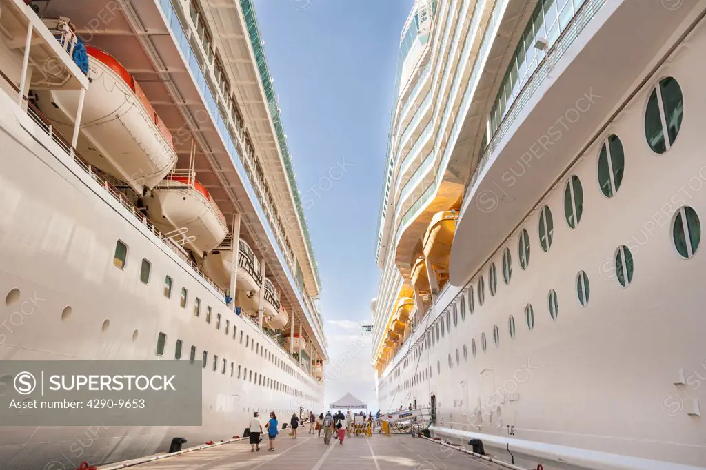 Royal Caribbean cruise ships, Splendour of the Seas on left, Navigator of the Seas on right, berthed at Kusadasi, Turkey