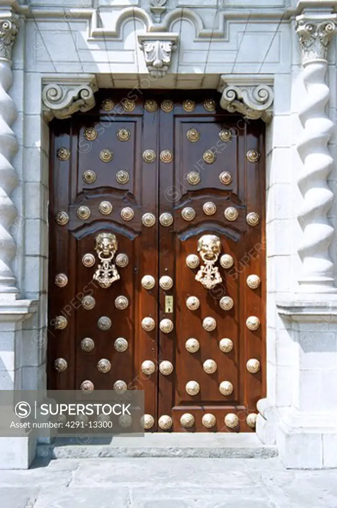 Archbishops Palace, door at entrance, Plaza de Armas, (Plaza Mayor), Lima, Peru