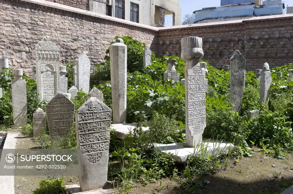Turkey, Istanbul, Kucuk Aya Sofia mosque, tombstones in the cemetery