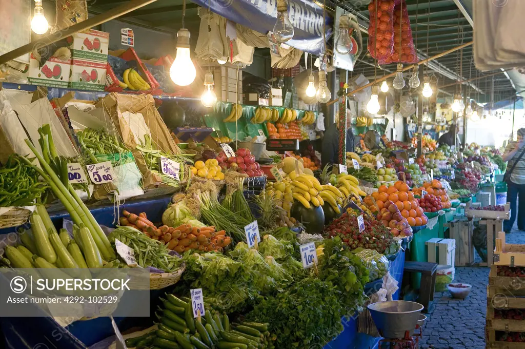 Turkey, Istanbul, Uskudar market